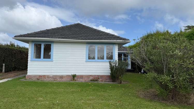 30 Amberley Avenue Te Atatu South_0