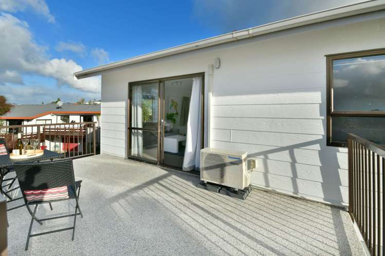 8 Waiora Road Stanmore Bay_7
