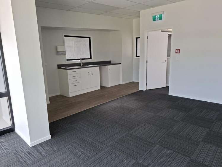 Unit B, 40 Hotuhotu Street Tauriko_6