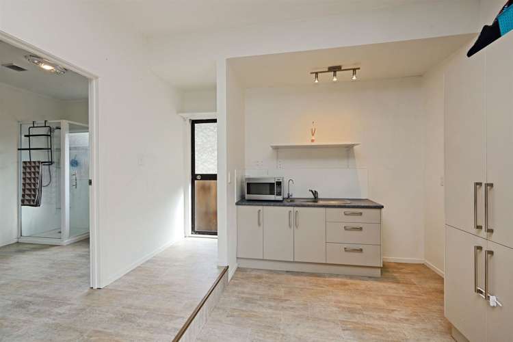 15 Gillies Crescent Waimarama_13