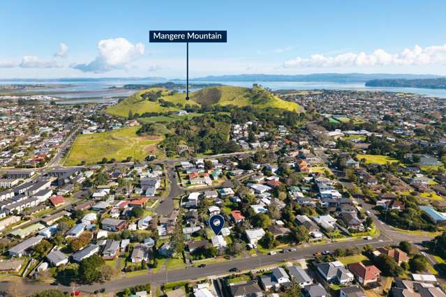 81 Crawford Avenue Mangere Bridge_4