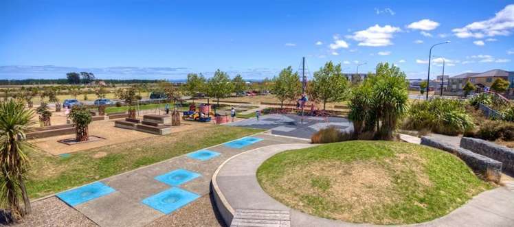 15 Kenley Heights Flat Bush_20