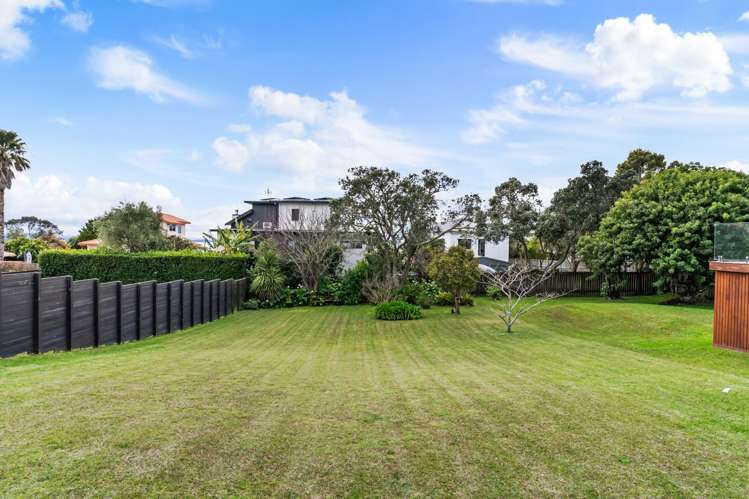 1390 Whangaparaoa Road Army Bay_5