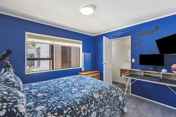 4 Graham Grove Waikanae_11