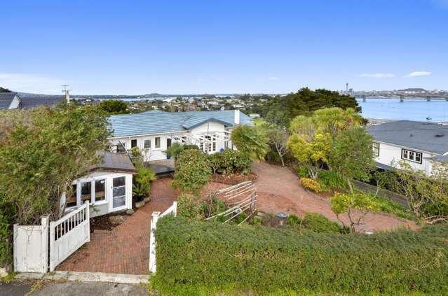 44 Seaview Avenue Northcote_2