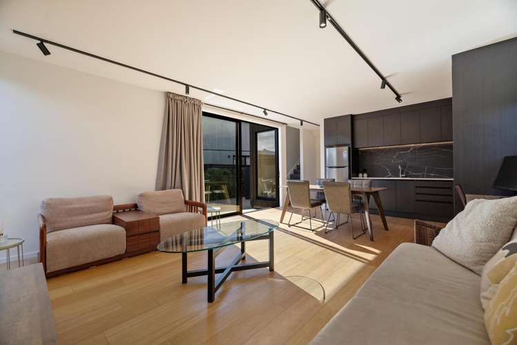 5 Escalator Avenue Jack's Point_11