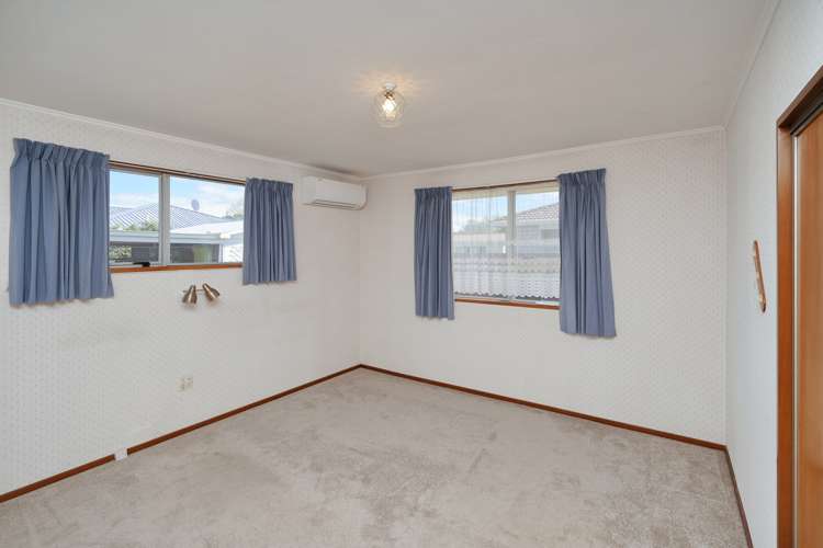 14 Seadown Crescent Amberley_11