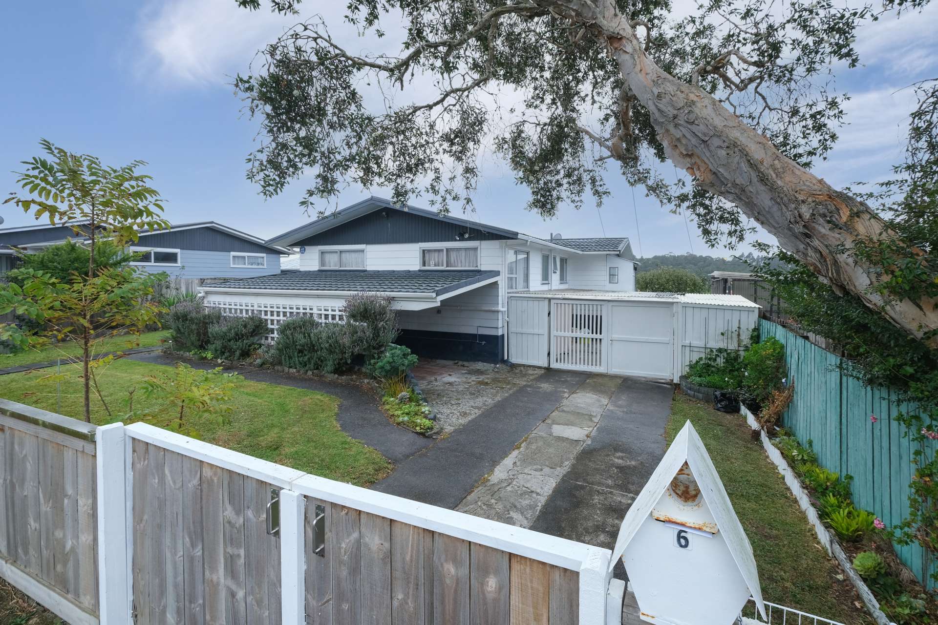 6 Aquarius Avenue Glen Eden_0