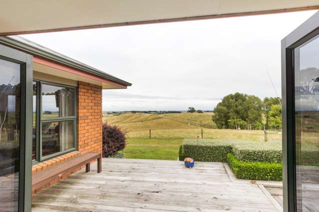 158 Finnis Road Pohangina_4