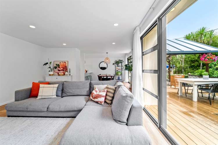 1/6 Heathcote Road Castor Bay_15