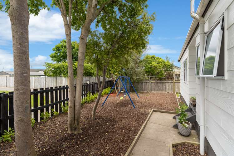 19 Peppertree Glade Kelvin Grove_15