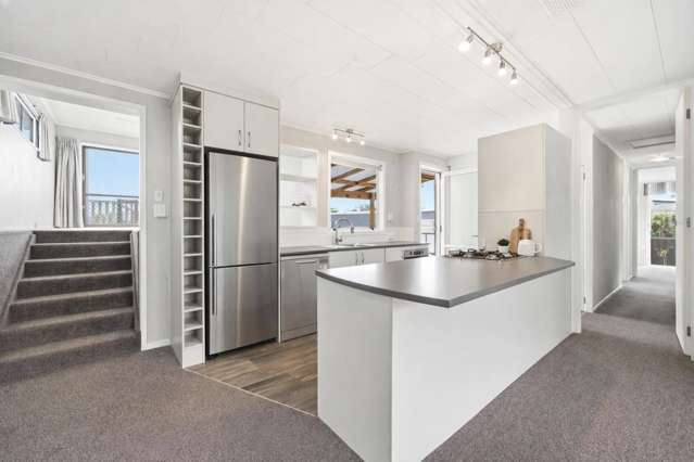 16 Kowhai Avenue Kaiaua_4