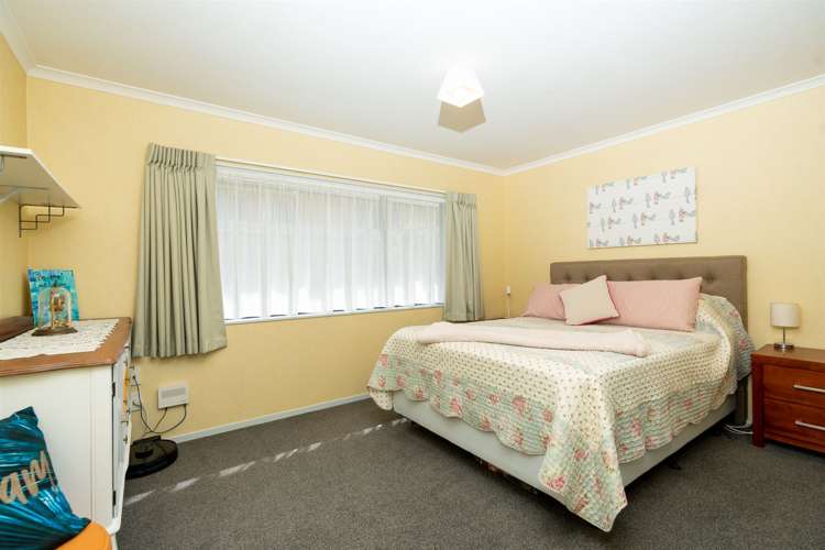 103 Dixon Road Glenview_7