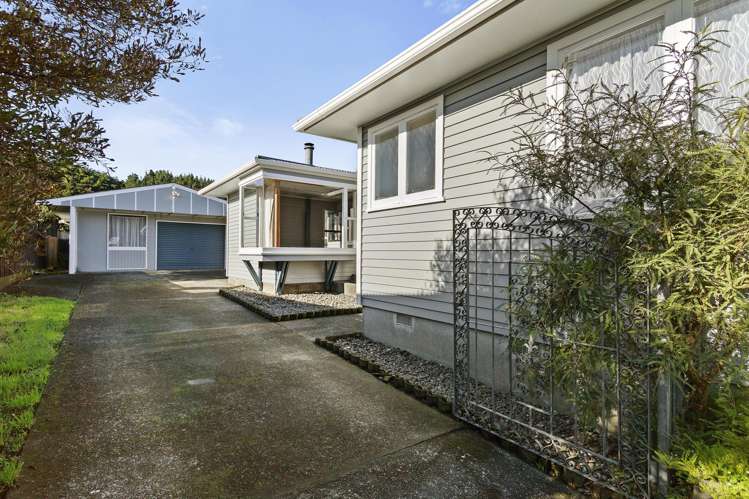 26 Momona Street Wainuiomata_18