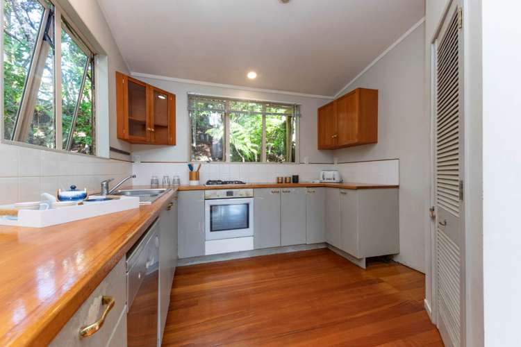 73 Kauri Point Road Laingholm_6