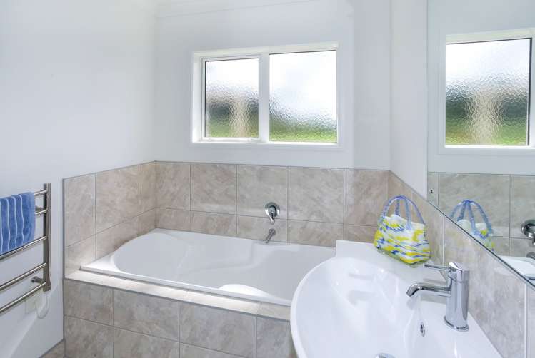 2208 Buckland Road Buckland_18