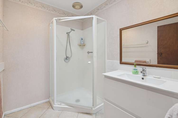 12A Grey Street Glenholme_9