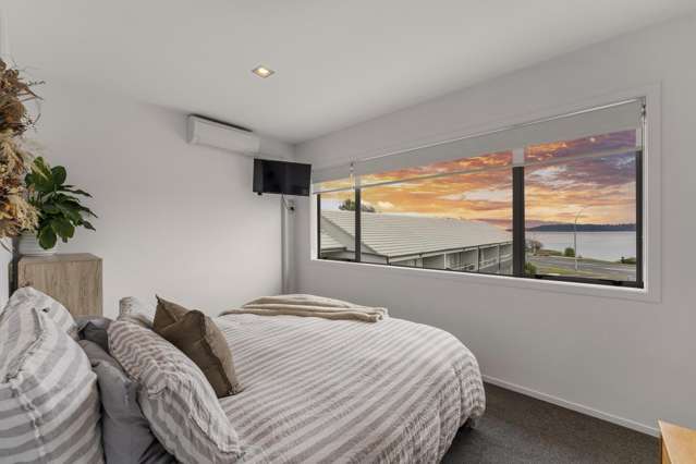 19/300 Lake Terrace Taupo_4