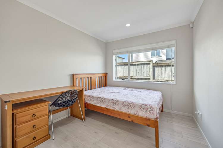 10 Reno Way Flat Bush_19