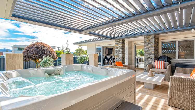 209 Beach Road Whangamata_17