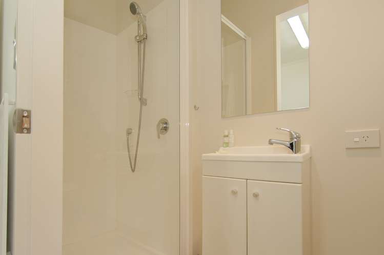 25/18 Eyre Street Whitianga_13