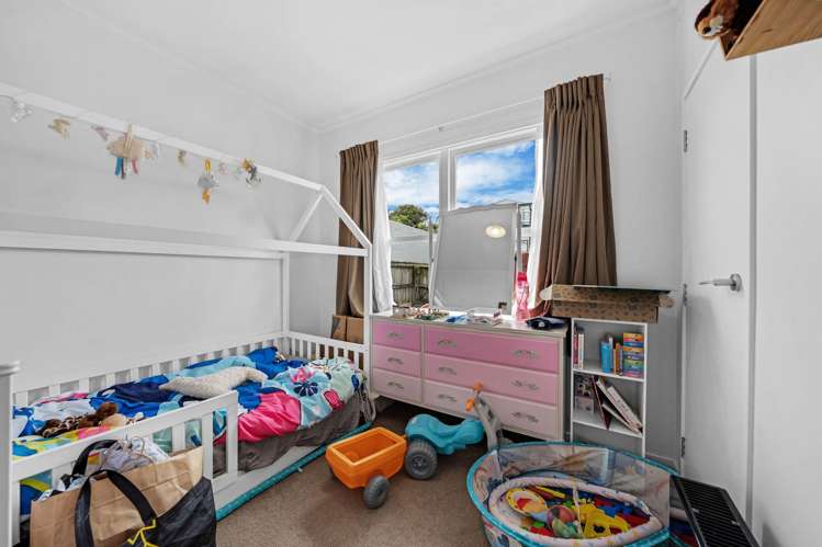 8 Malvina Place Bucklands Beach_13