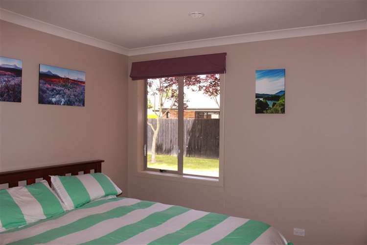 11a Christy Brown Place Leamington_8