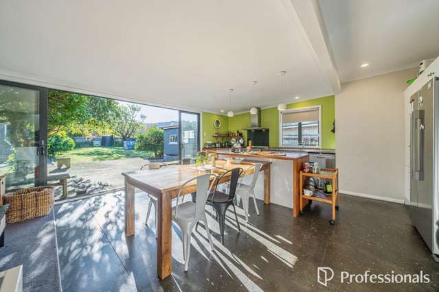 18 Burden Avenue Wainuiomata_1