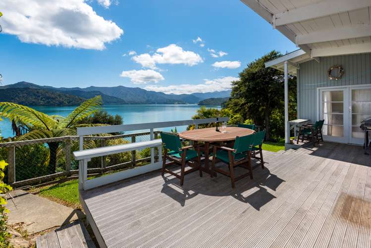 2453 Kenepuru Road Kenepuru Sound_5