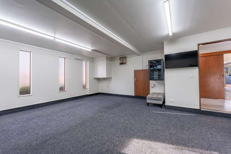 23b Maltby Avenue West End_24