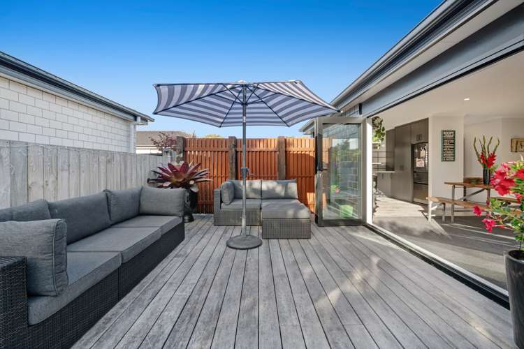 27a Lillian Place Orewa_13