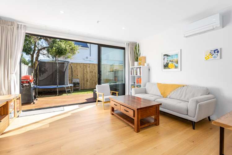 16A Inglis Street Seatoun_12