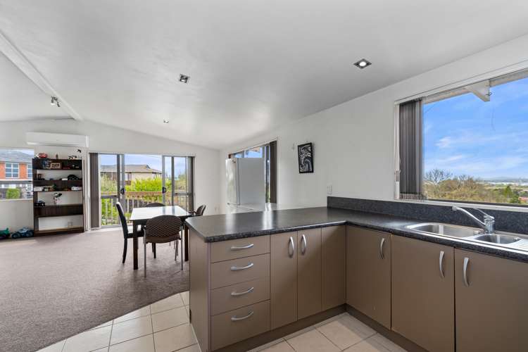 1 Cron Avenue Te Atatu South_7
