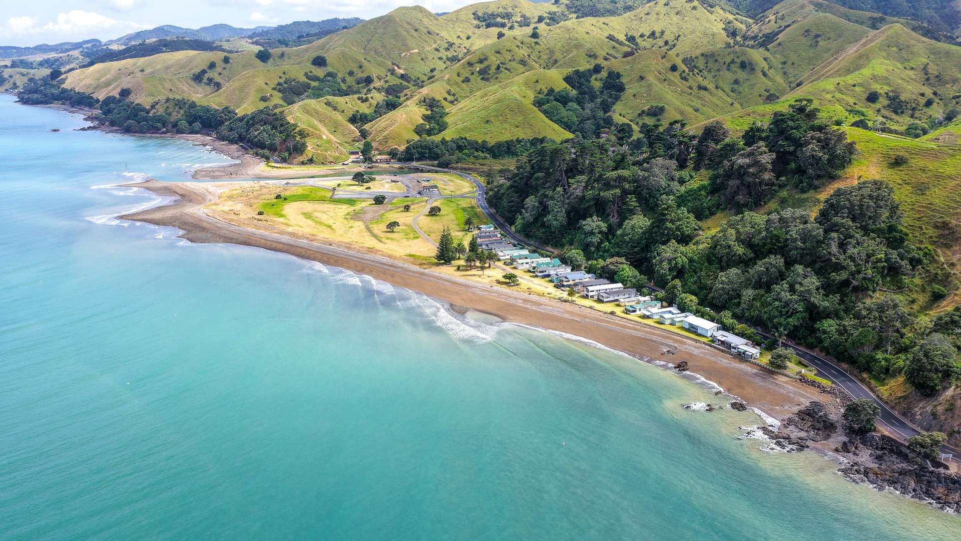 Tram 7 949 Thames Coast Road Waikawau_0