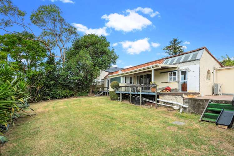 21 Roland Road Greenhithe_20