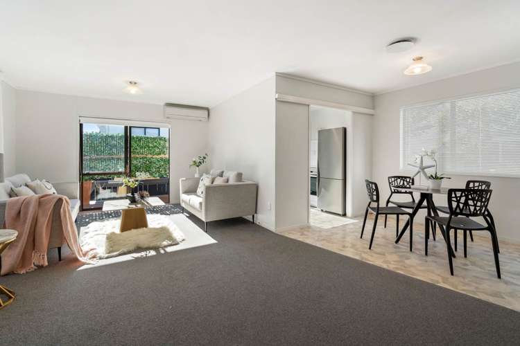 2/136 Moore Street Howick_2