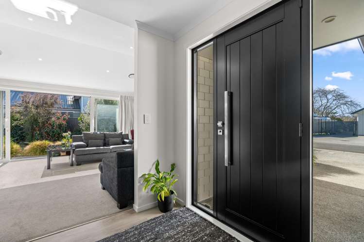 3/27 Renall Street Masterton_14