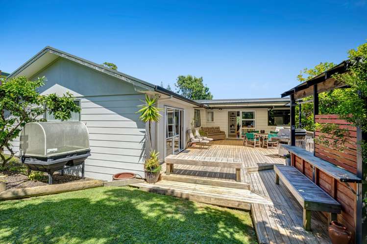 28 Gilshennan Valley Red Beach_3