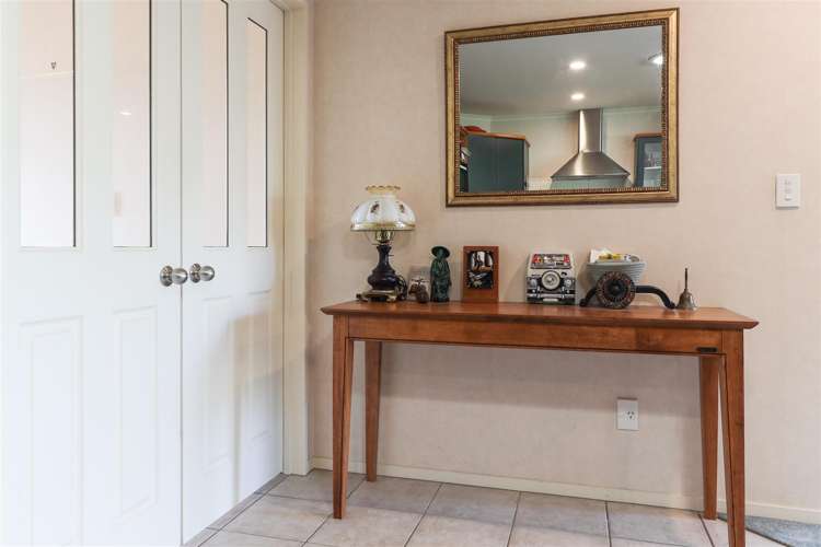 20 Frame Place Owhata_22