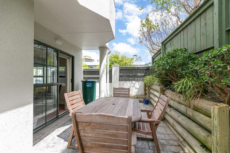 16a Hobson Street Thorndon_14