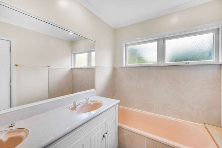 12 Alamein Crescent Onekawa_14