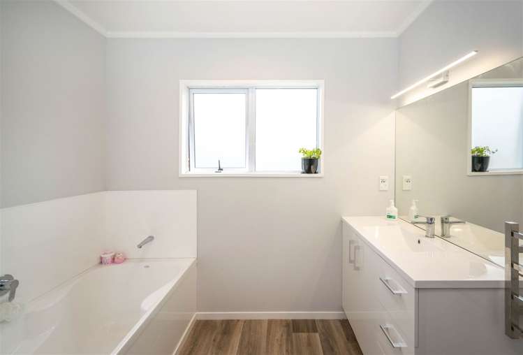 3 Watson Place Springlands_10