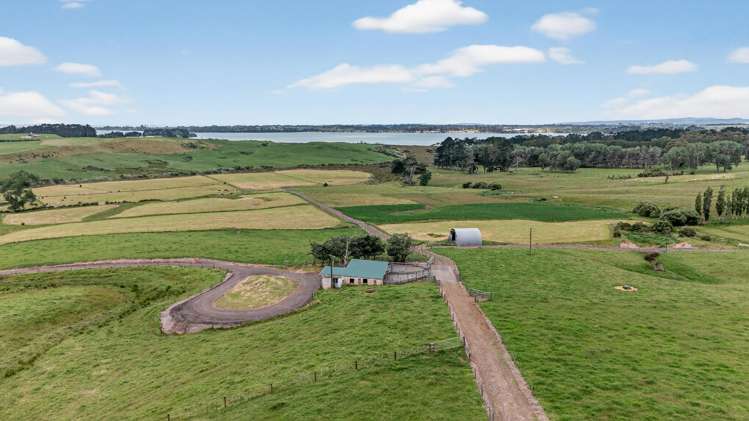 00 Awhitu Road Waiuku_19