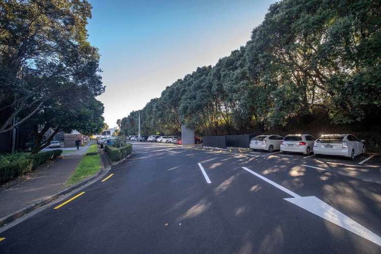 10/666B Great South Road Ellerslie_15