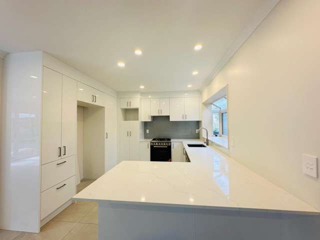 14B Bowling Avenue 1662_1