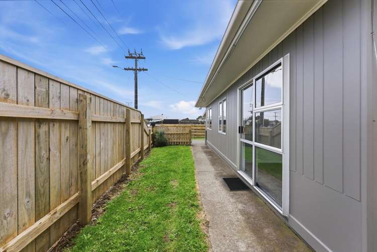 209 Seaview Road Westown_13