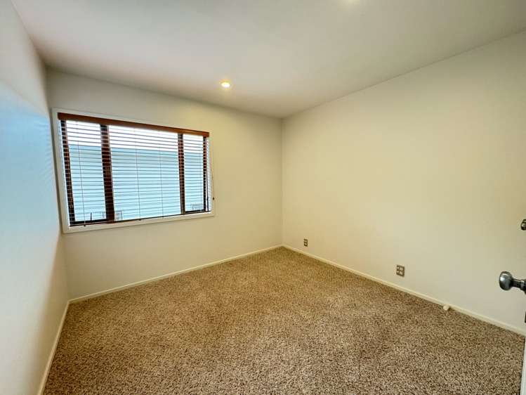 20/92 Bush Road Albany_5