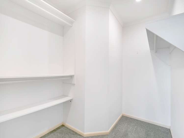 30 Strachan Way Highbury_16