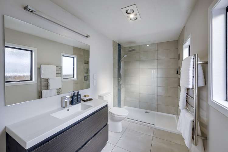 8 Mission Road Greenmeadows_13