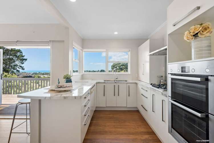 695 East Coast Road Browns Bay_1